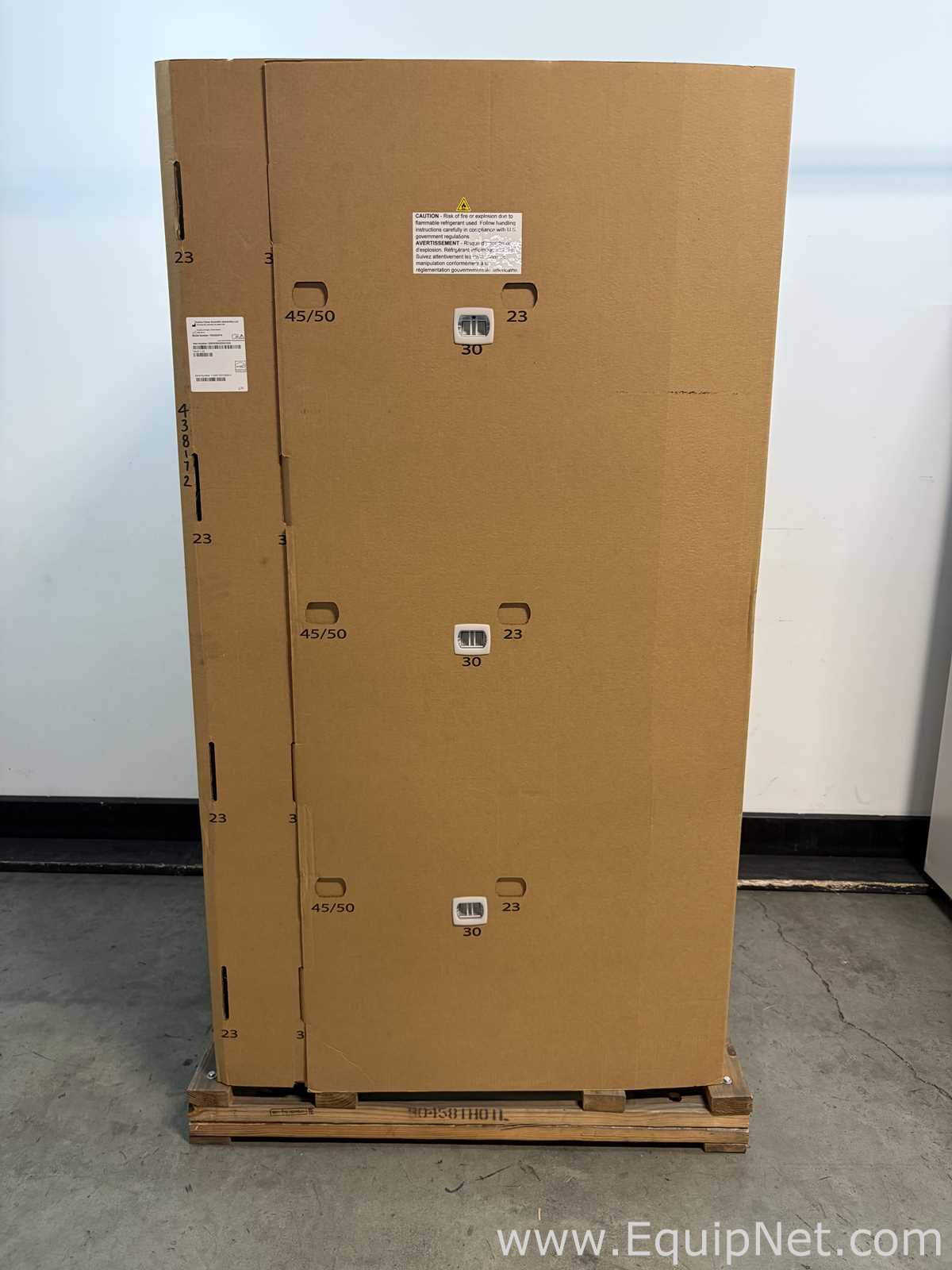 Freezer Thermo Scientific TSX3020FA. Sem Uso