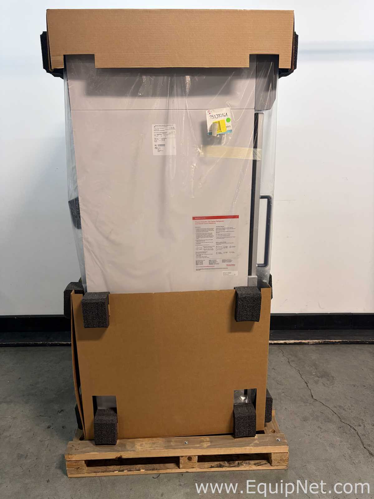 Unidade de Refrigeração Thermo Scientific TSX3005GA. Sem Uso