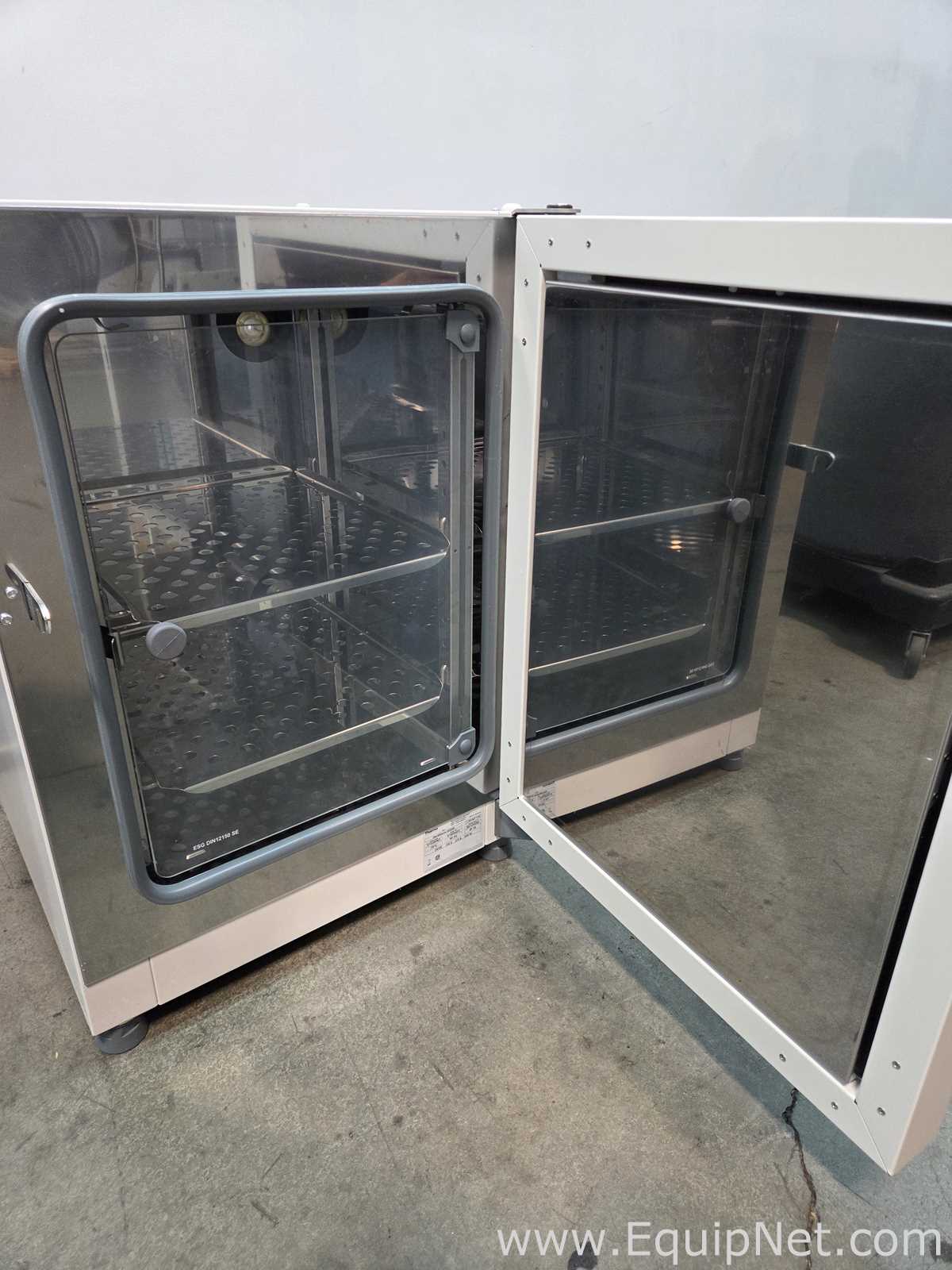 Incubadora Thermo Scientific Heratherm IGS60