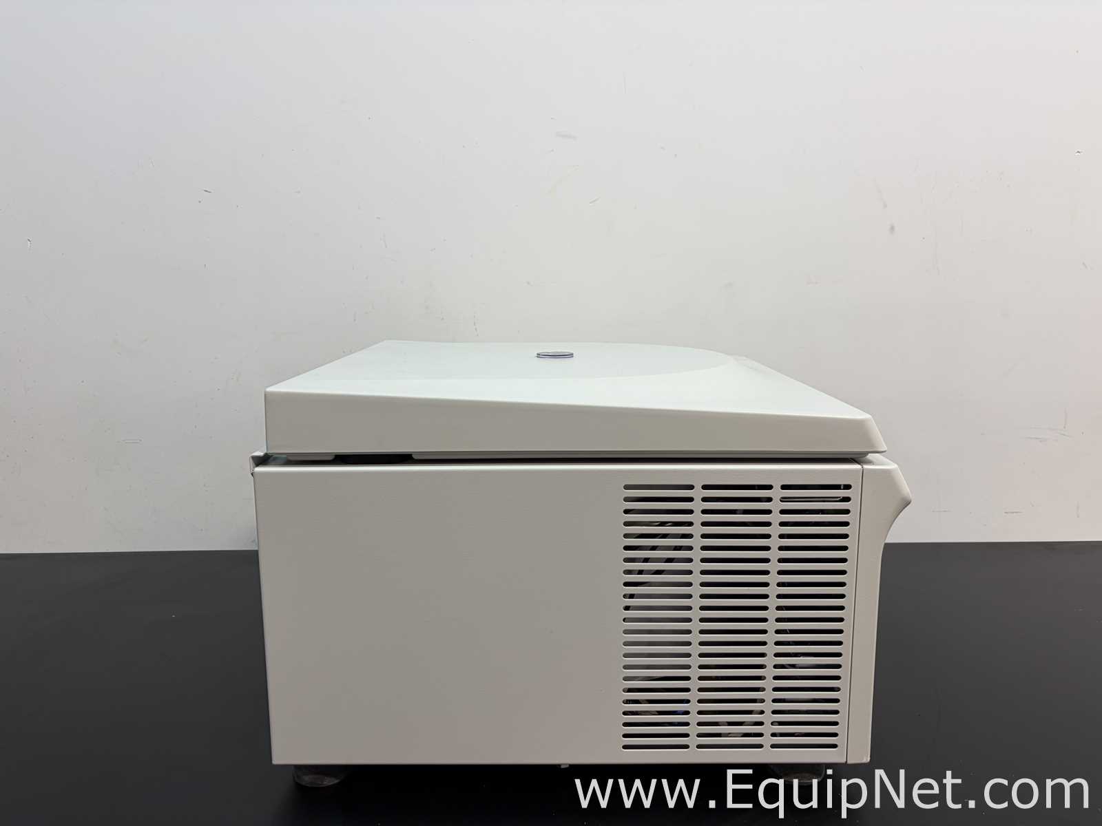 Centrífuga para laboratorio Eppendorf 5804R