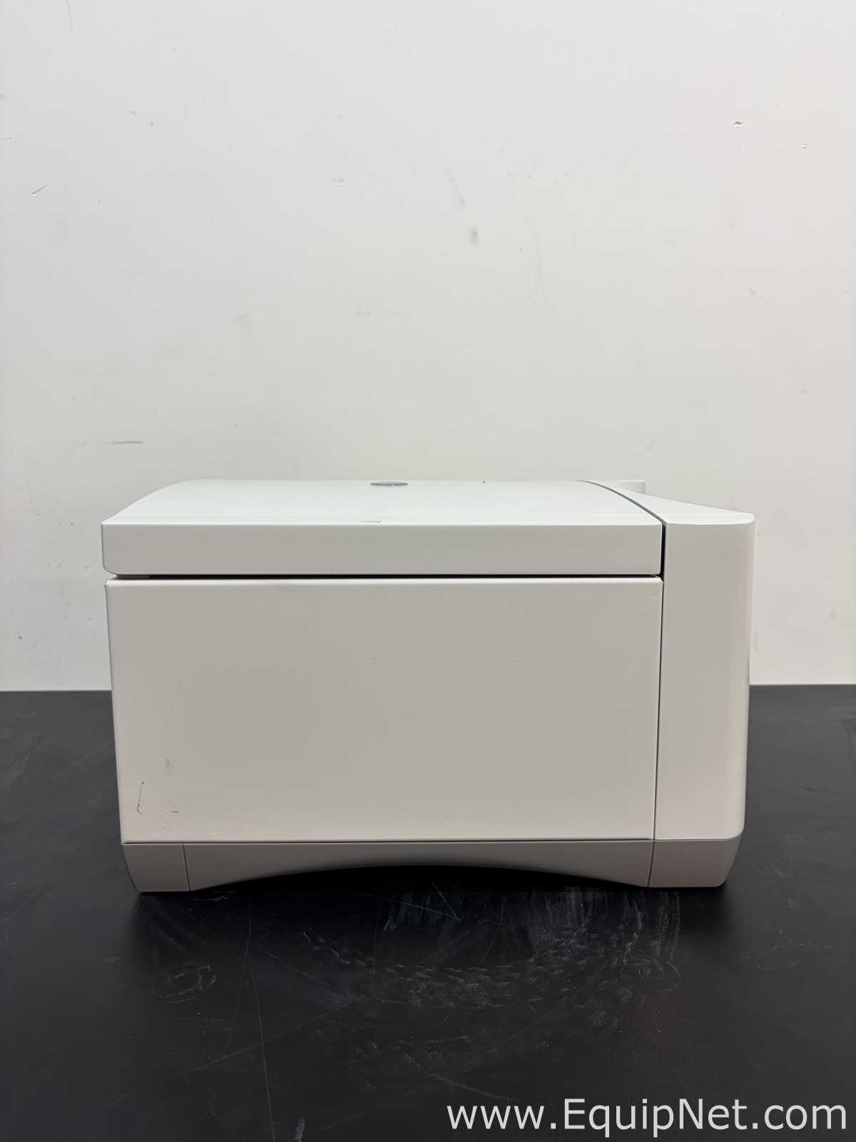 Los aus 2 Laborzentrifuge Eppendorf 5702