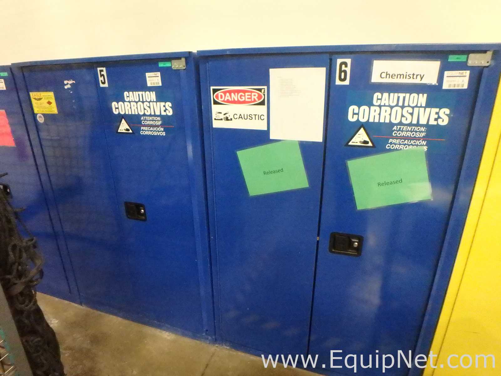 Lote de 2 Gabinete de Almacenamiento Eagle Manufacturing Co CRA-45.  45 Galones