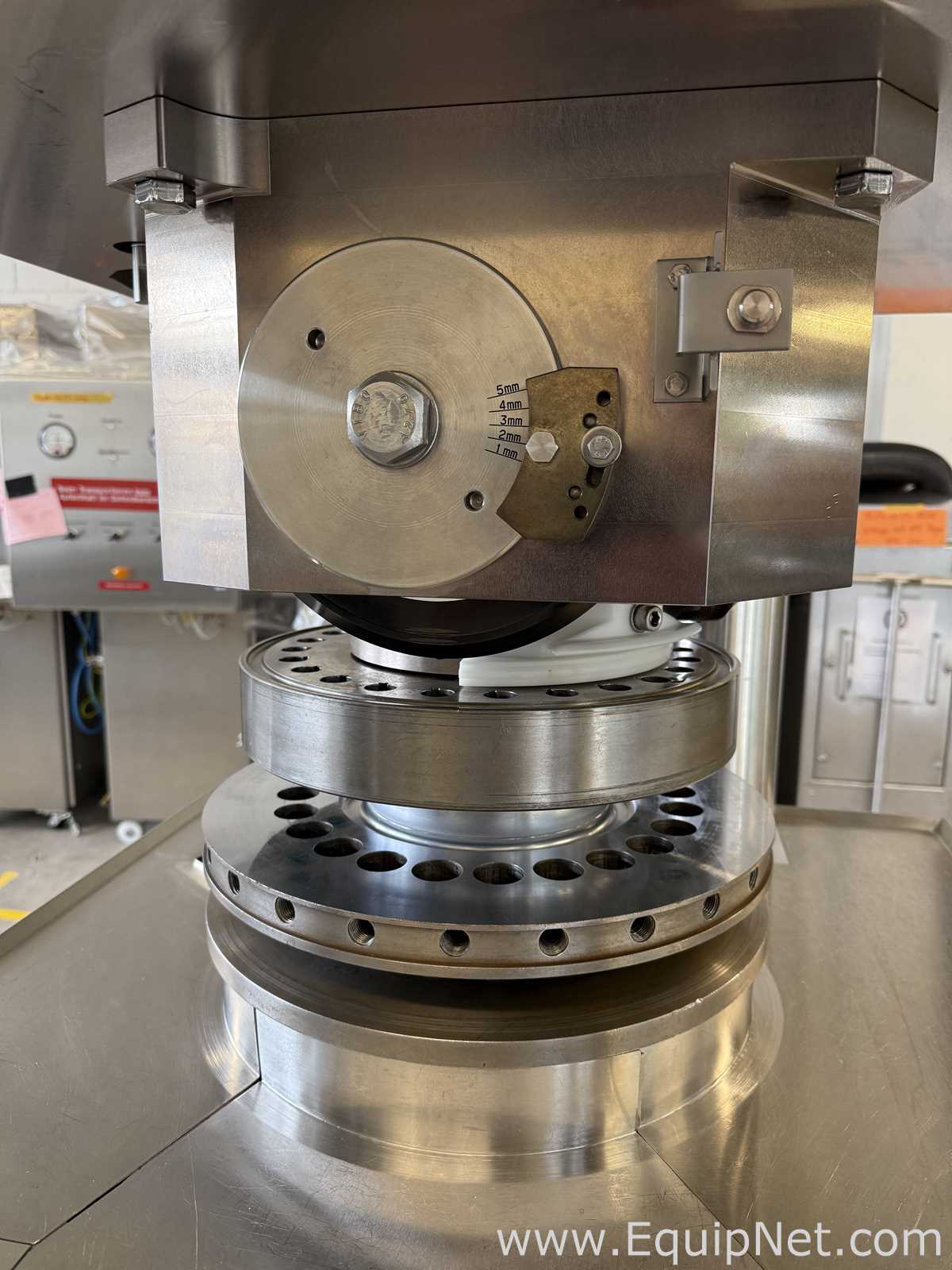 Fette 1200i Single Rotary Tablet Press