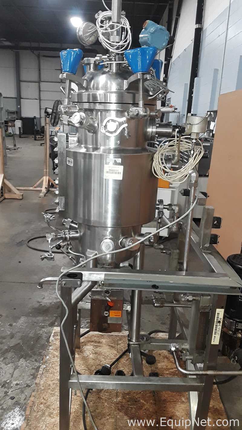 30 Liter 316L Stainless Steel Mix Kettle with Jacket Circulation and Heat Exchangers