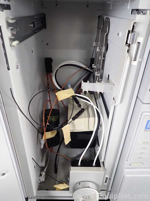 Dionex HPLC with ED40-1 Electrochemical Detector