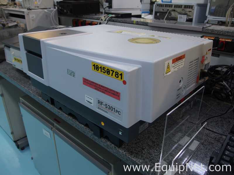 Espectrofotómetro Shimadzu RF-5301 PC