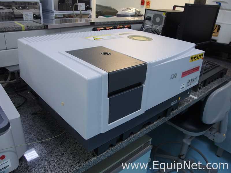 Espectrofotómetro Shimadzu RF-5301 PC
