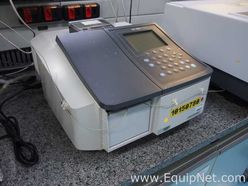 Espectrofotómetro Shimadzu UV-1800