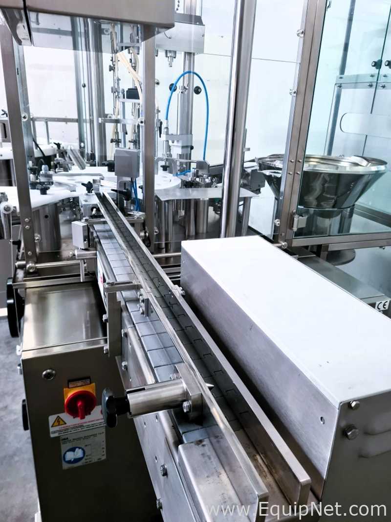 Combinação Envasadora-Tampadora Monobloco  IMA FARMOMAC F97