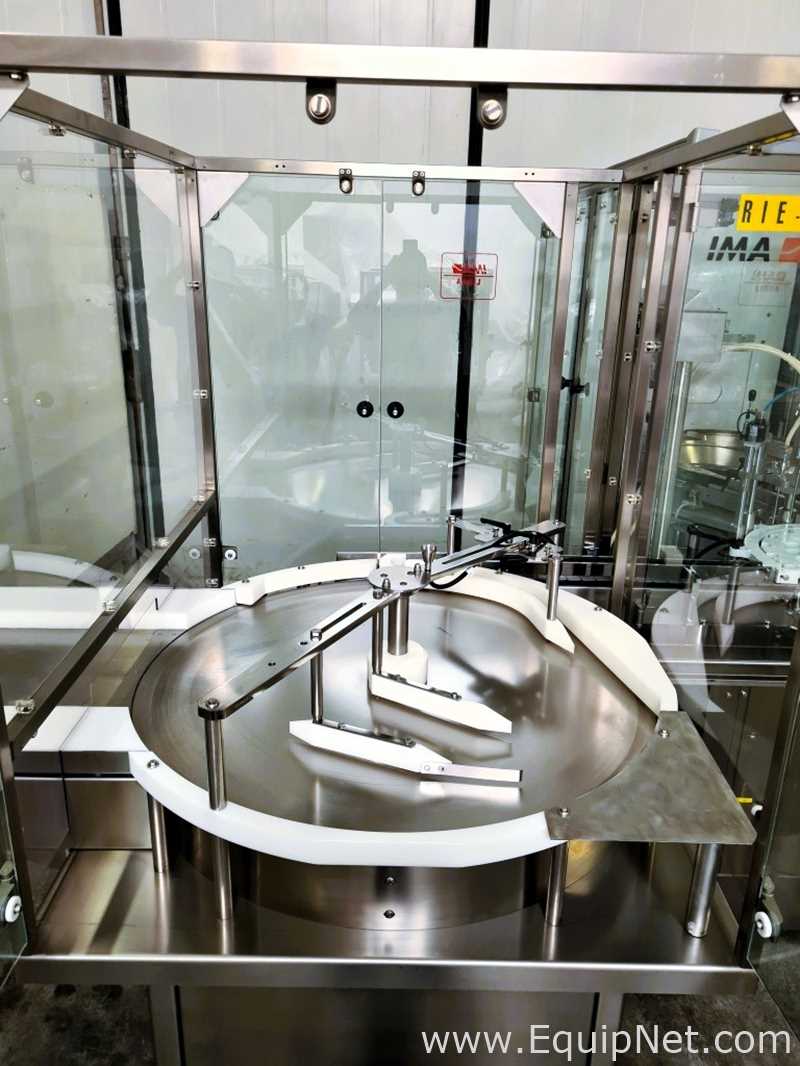 Combinação Envasadora-Tampadora Monobloco  IMA FARMOMAC F97