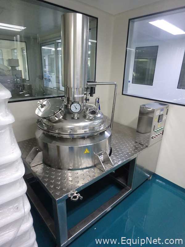 Portable Stainless Steel Vertical Mixing Tank Capacity 120 L with Agitator on Top