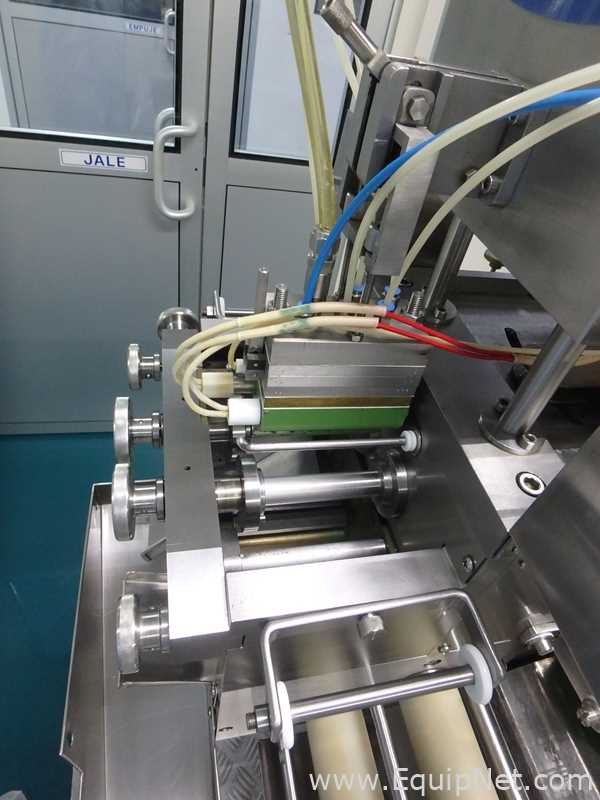 Maquina Encapsuladora de Capsula Suave marca STC modelo RGY6-15S con Equipos Perifericos