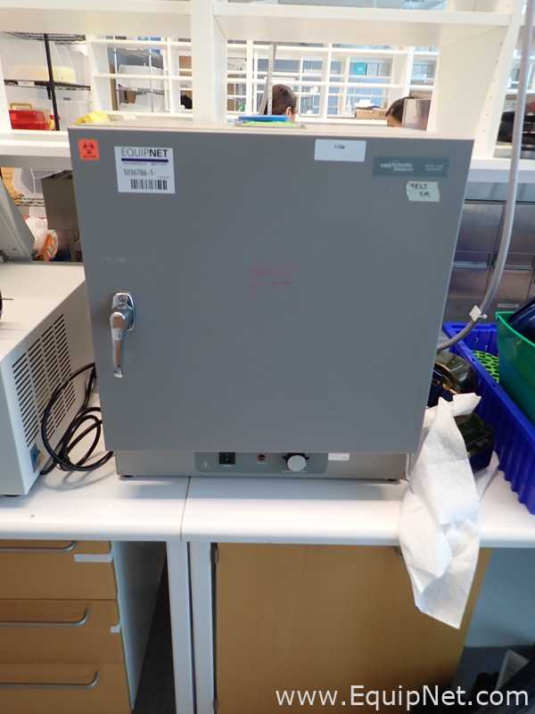 VWR 1510E Incubator