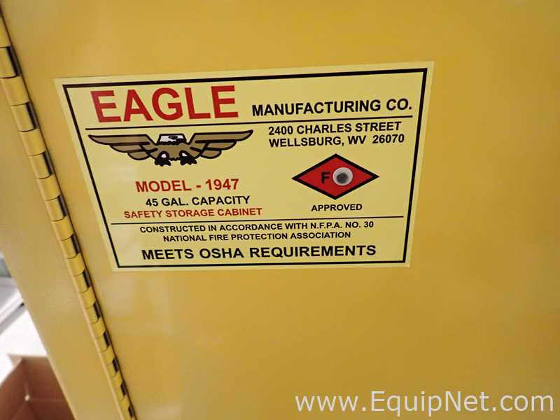 Armário de Armazenamento para Inflamáveis Eagle  Requisitos de Ar 45 GALS