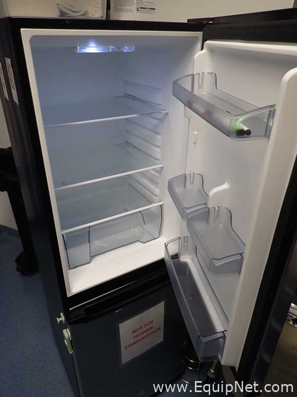 Refrigeradores Galanz GLR74BS1E04