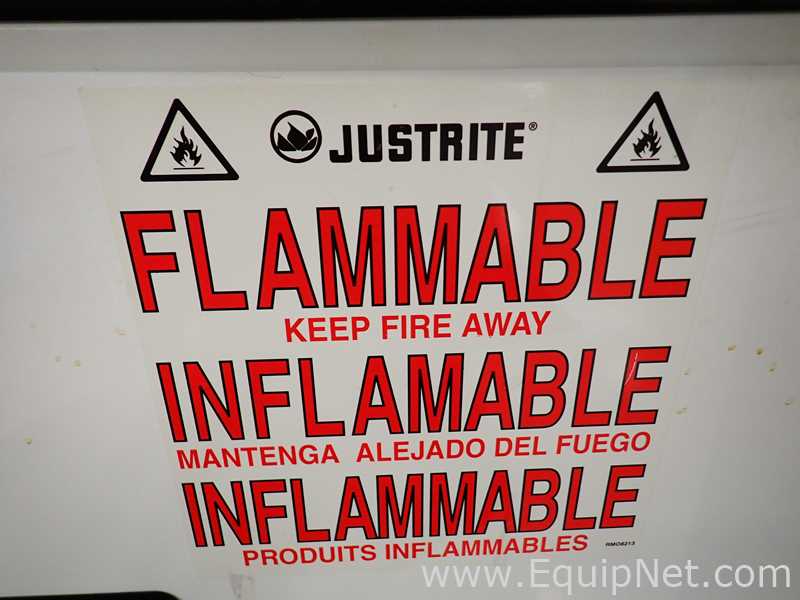 Armário de Armazenamento para Inflamáveis JustRite Requisitos de Ar  