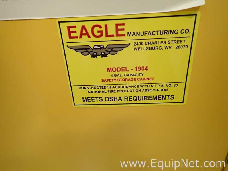 Armário de Armazenamento para Inflamáveis Eagle Manufacturing Co Requisitos de Ar 4 GALS