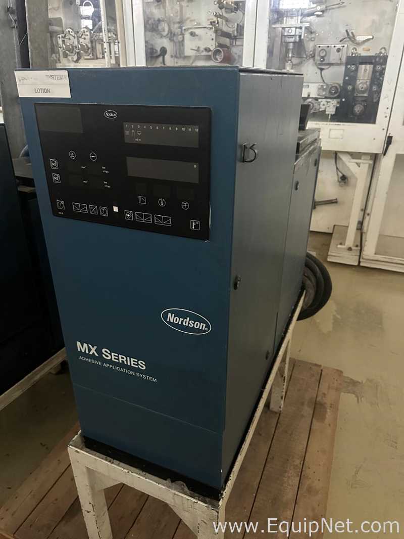 Coladeira Nordson MX 4424