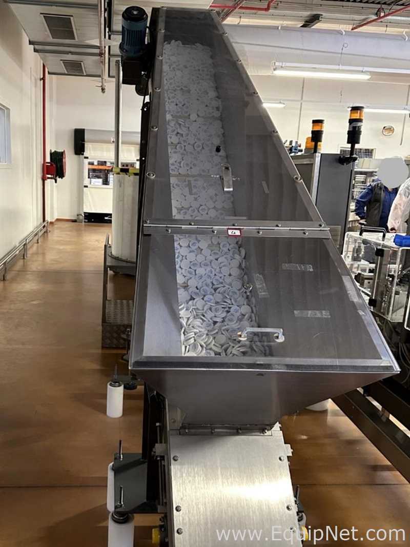 SIG Schweizerische HSL Sachet Filling and Sealing Machine with UHLMANN C2205 Cartoner
