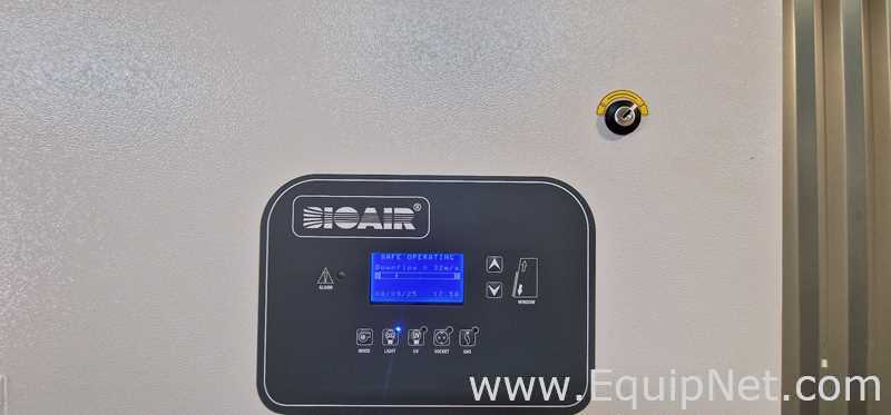 Campana de Ventilación y Flujo BioAir Aura Vertical SDV
