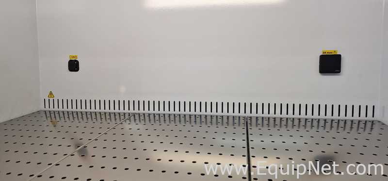 Campana de Ventilación y Flujo BioAir Aura Vertical SDV