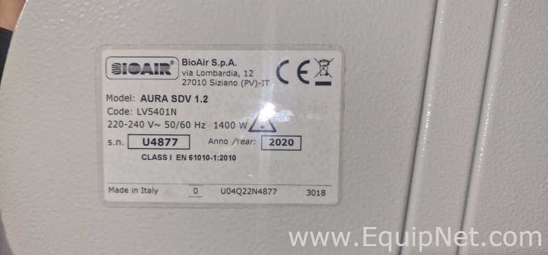 Campana de Ventilación y Flujo BioAir Aura Vertical SDV