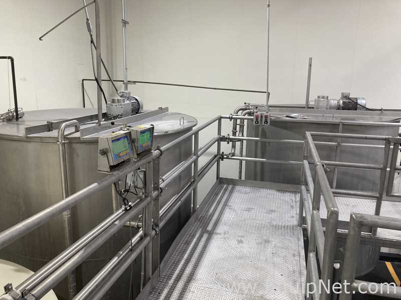 Approximately 3200 Gallon Stainless Steel Mixing Tank
