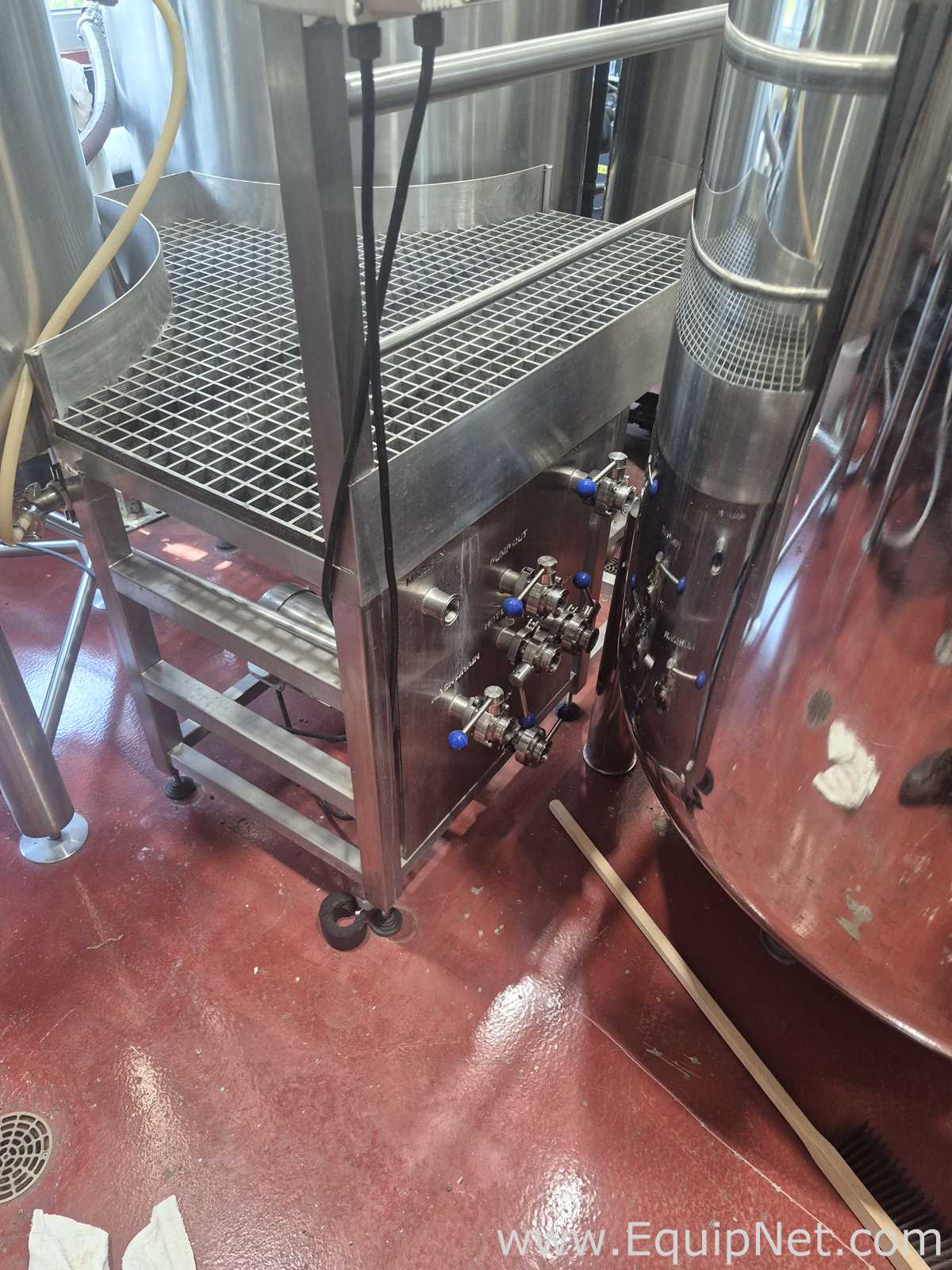 Stainless Steel Brewhouse Access Platform with Handrails and Valve Manifold