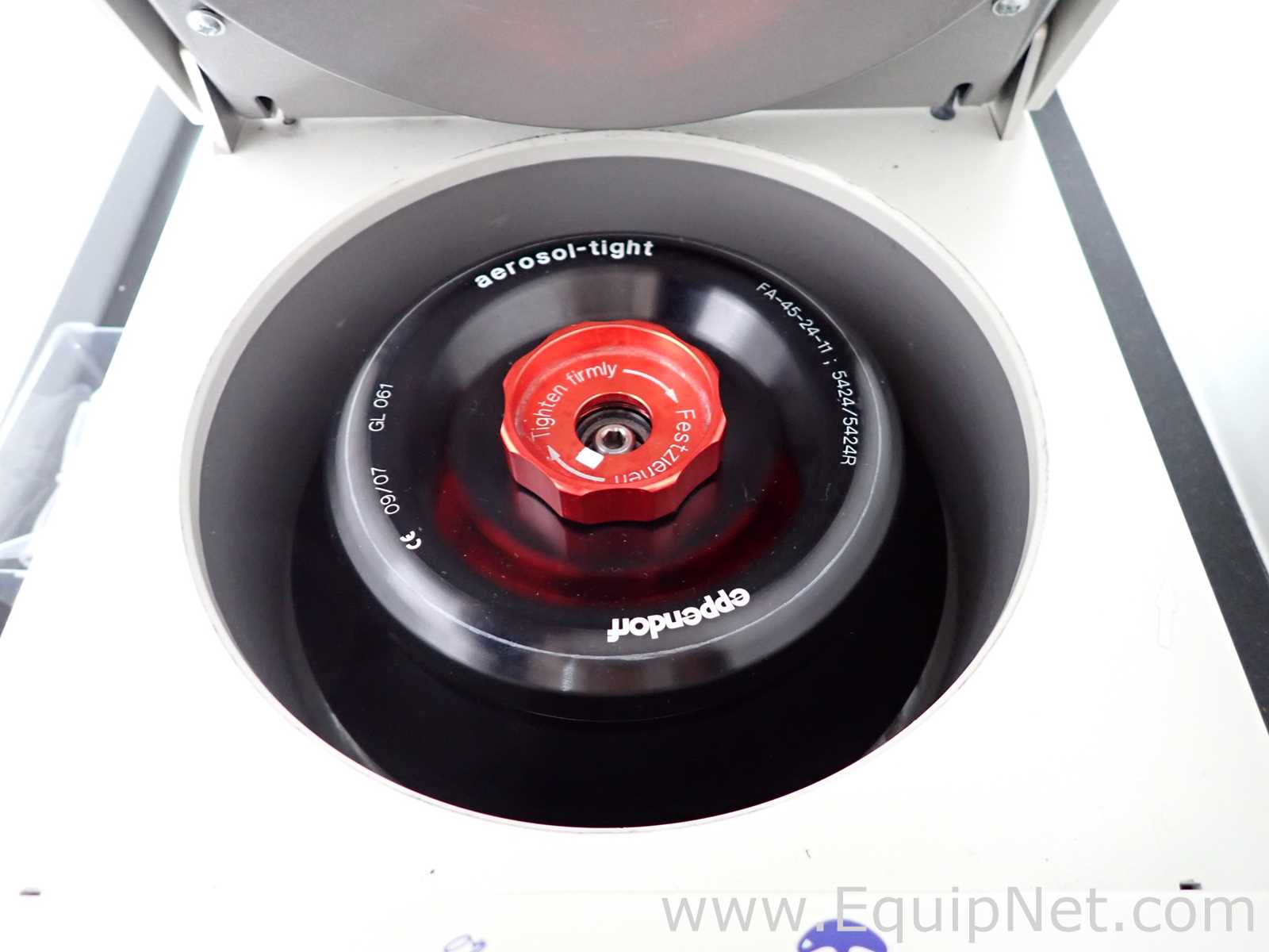 Eppendorf 5424 Microcentrifuge with FA-45-24-11 Rotor