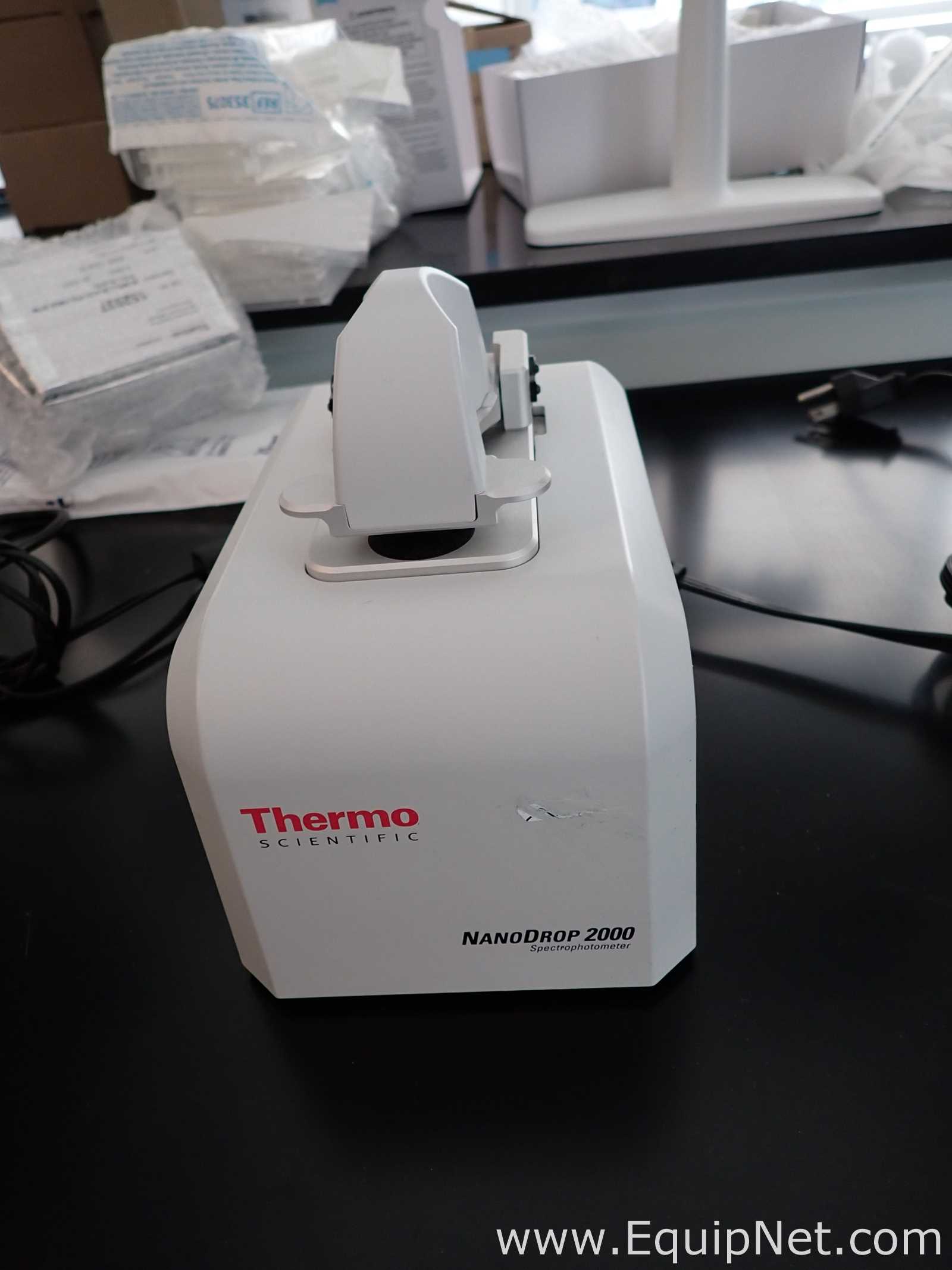 Espectrofotômetro Thermo Scientific NanoDrop 2000