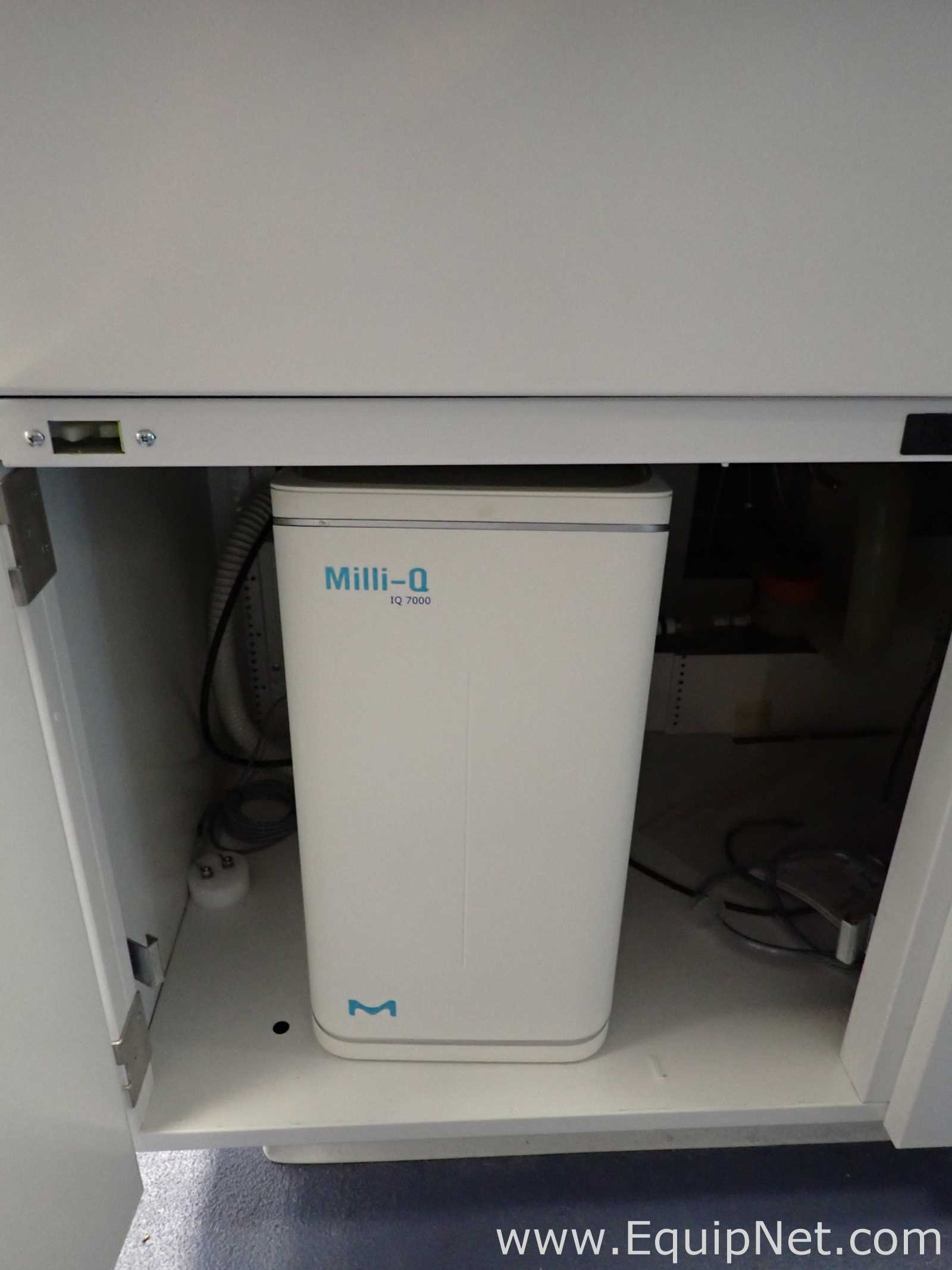 MilliporeSigma Milli-Q IQ 7000 Water Purification System with Q-POD Dispenser