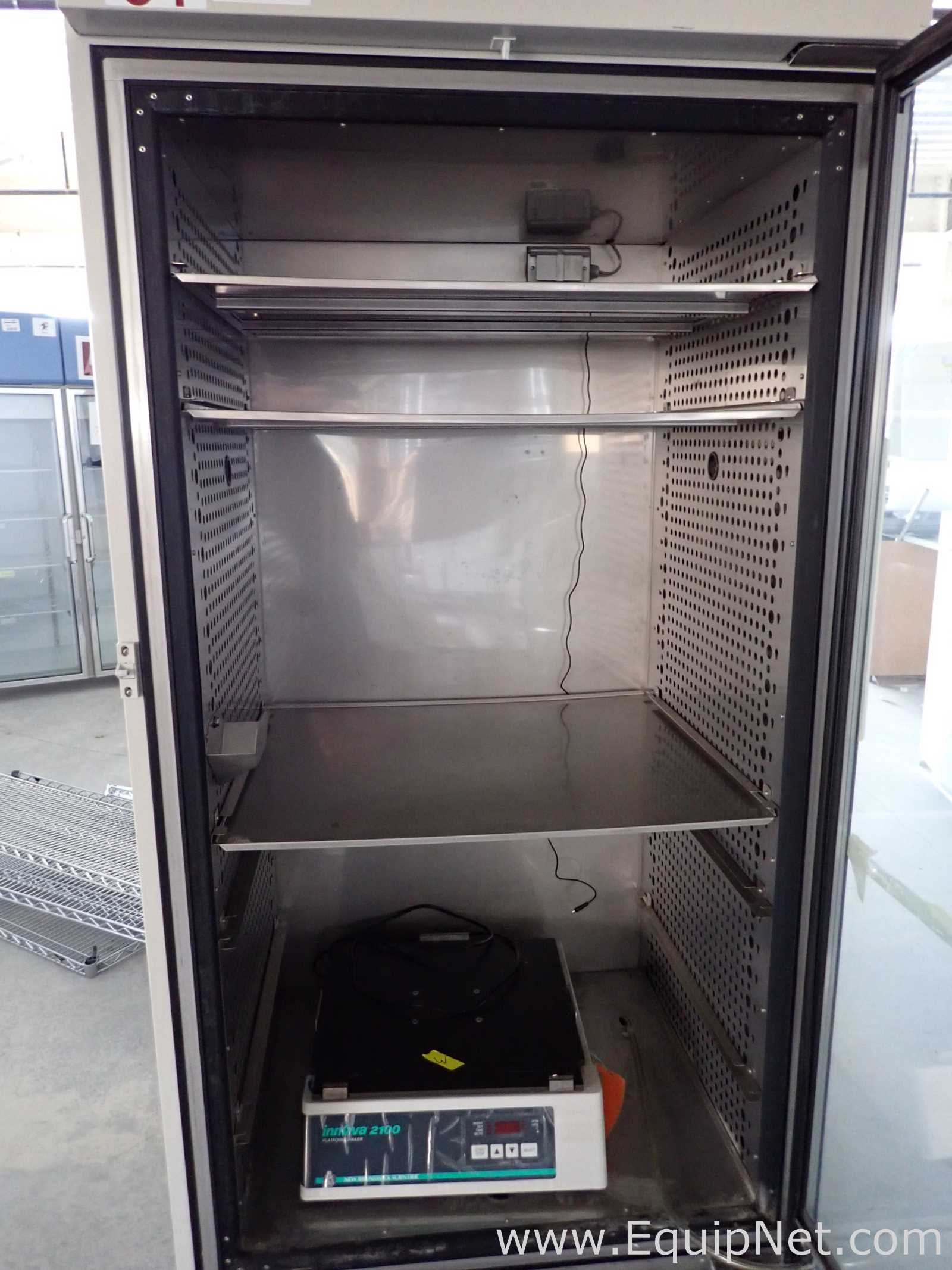 Thermo Scientific 3950 Reach-In CO2 Incubator