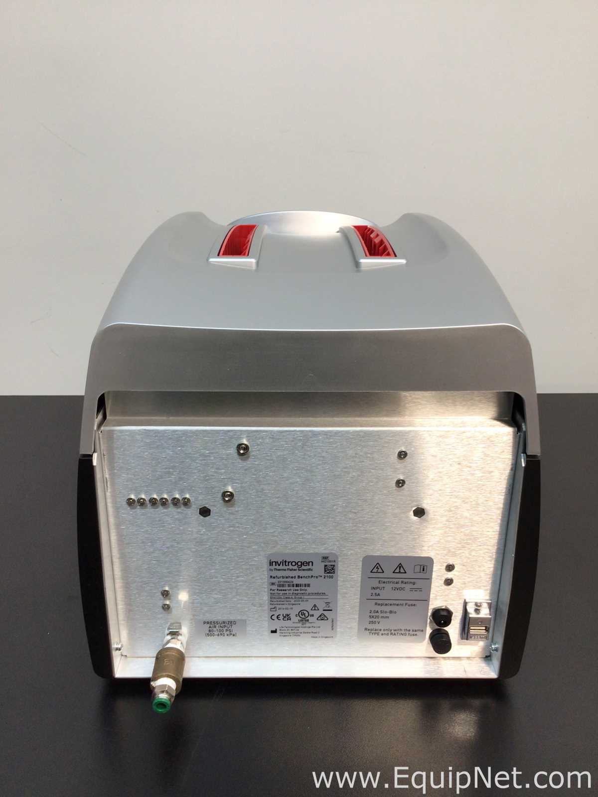 Invitrogen BenchPro 2100 Plasmid Processing Station