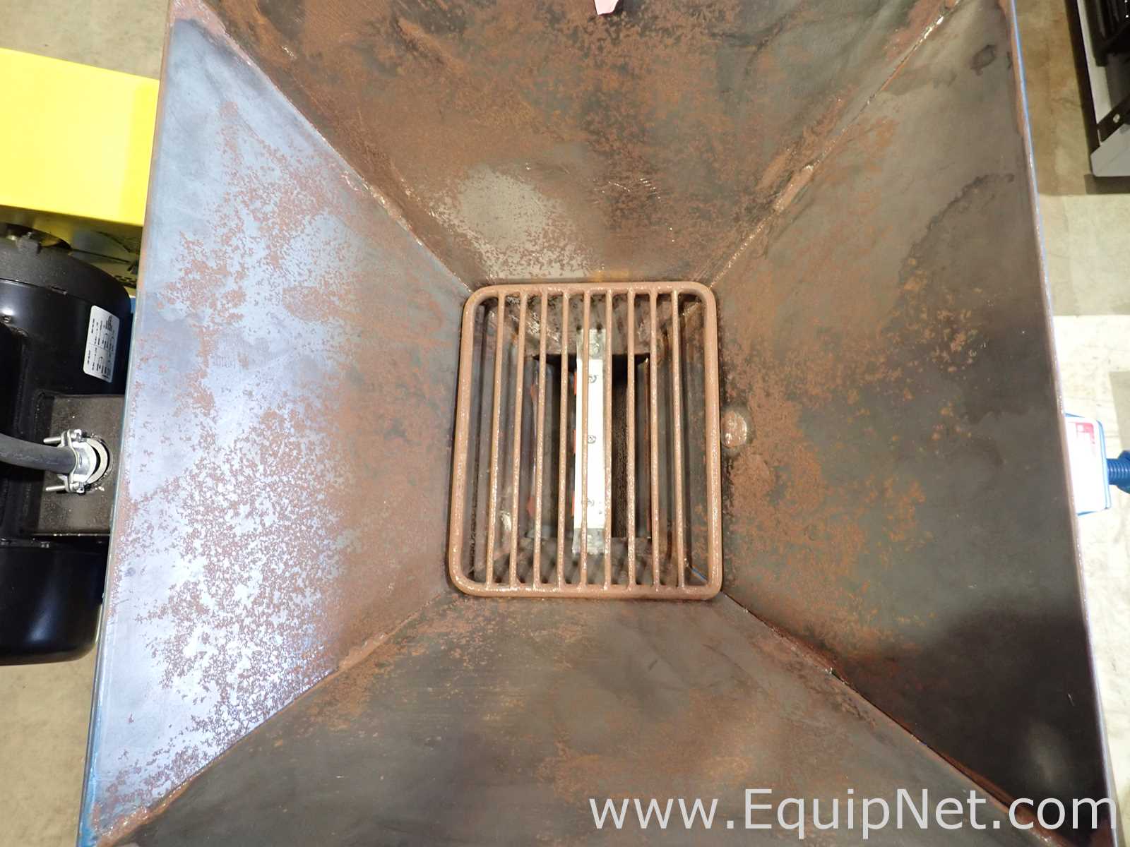 Apollo Machine and Products Roller Grain Mill - 9115