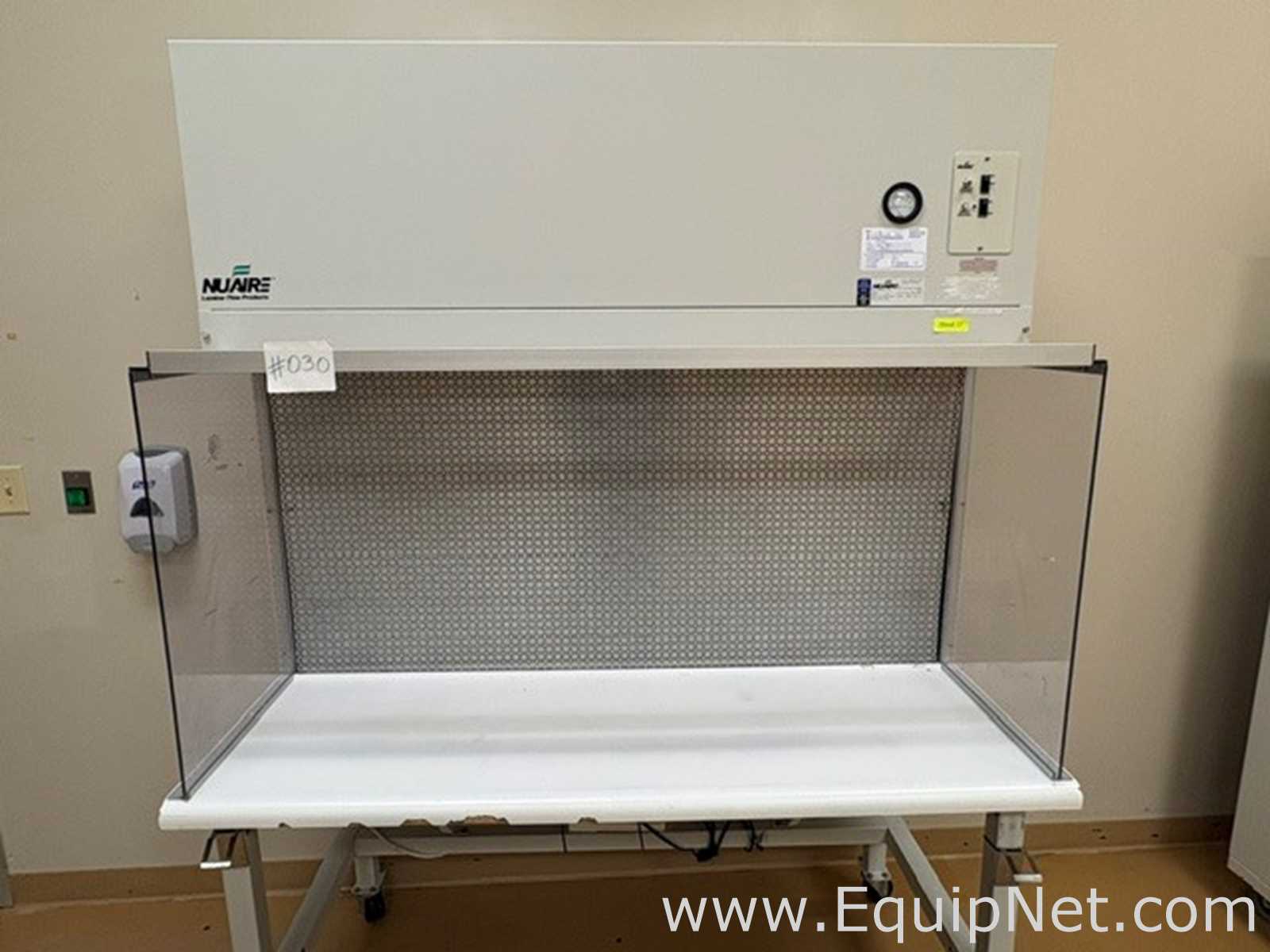 Nuaire Inc. NU-201-530 Laminar Airflow Workstation