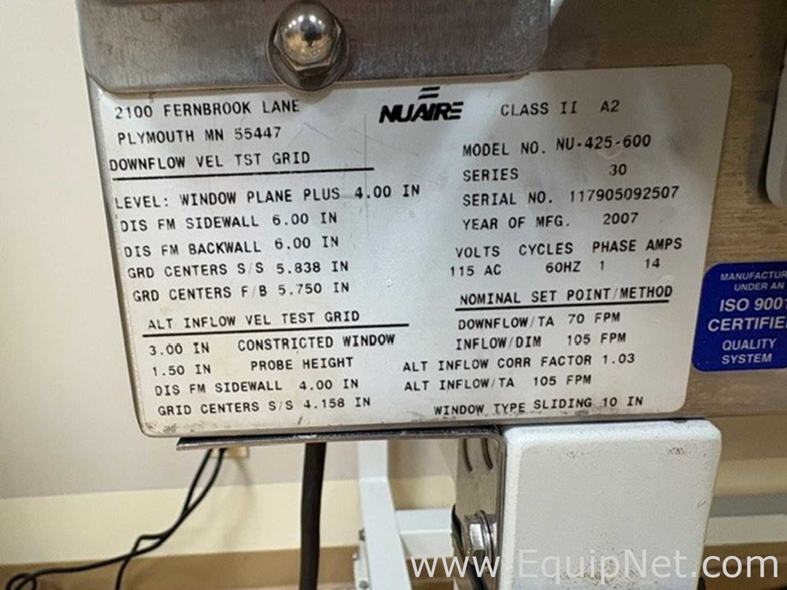 Nuaire Inc. NU-425-600 Biological Safety Cabinet with Stand