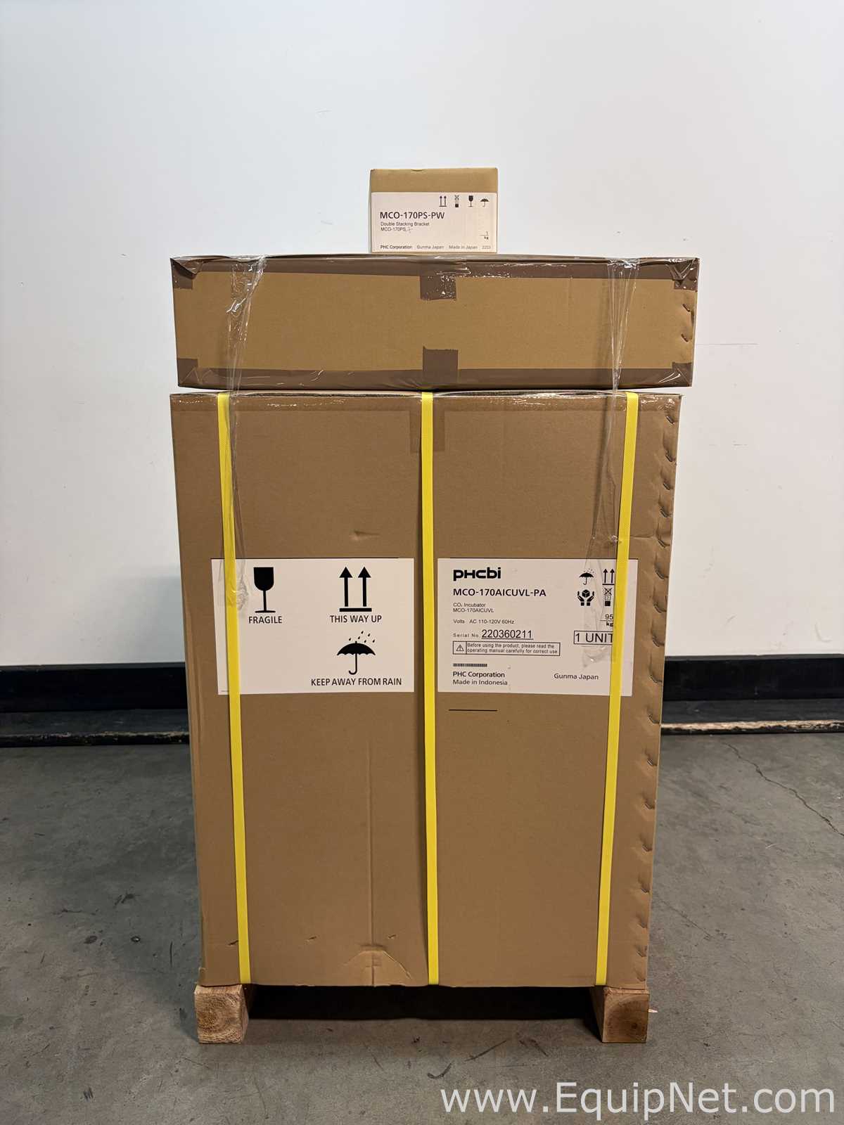 Unused PHCBI MCO-170AICUVL-PA 5.8 Cubic Foot Incubator