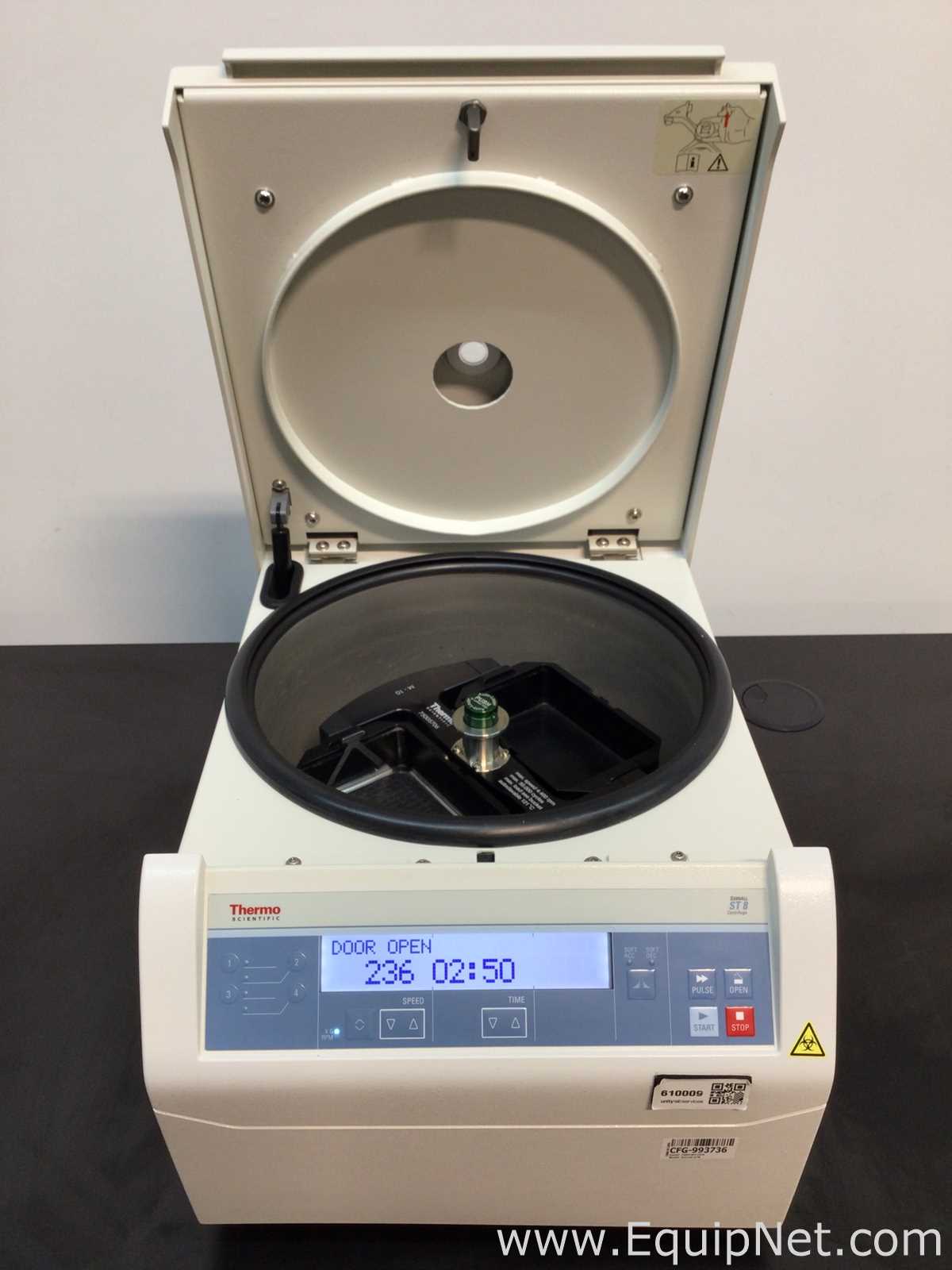 Centrífuga para Laboratórios Thermo Scientific Sorvall ST 8