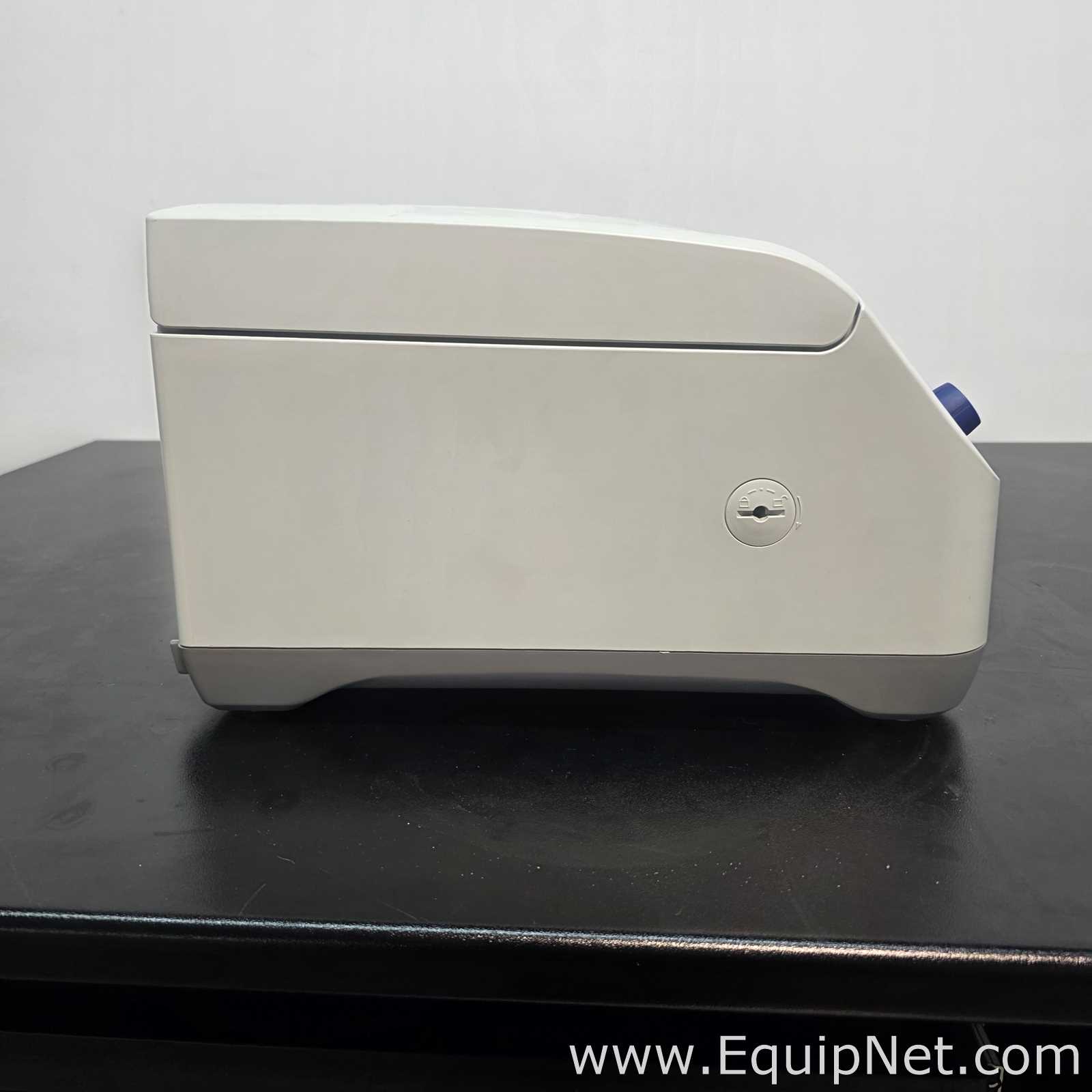 Centrífuga para Laboratórios Eppendorf Centrifuge 5425