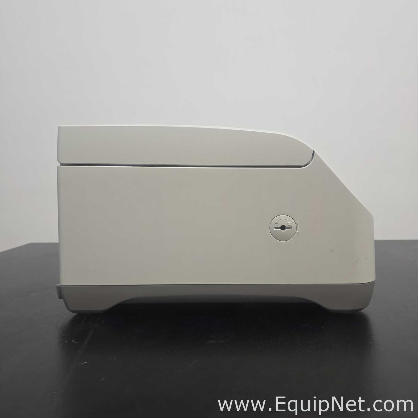 Centrífuga para Laboratórios Eppendorf Centrifuge 5425