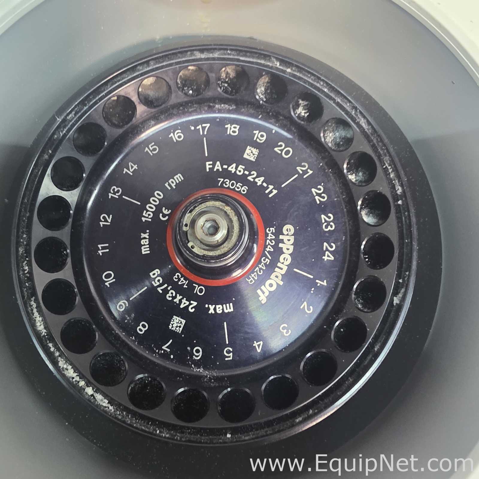 Centrífuga para Laboratórios Eppendorf Centrifuge 5424