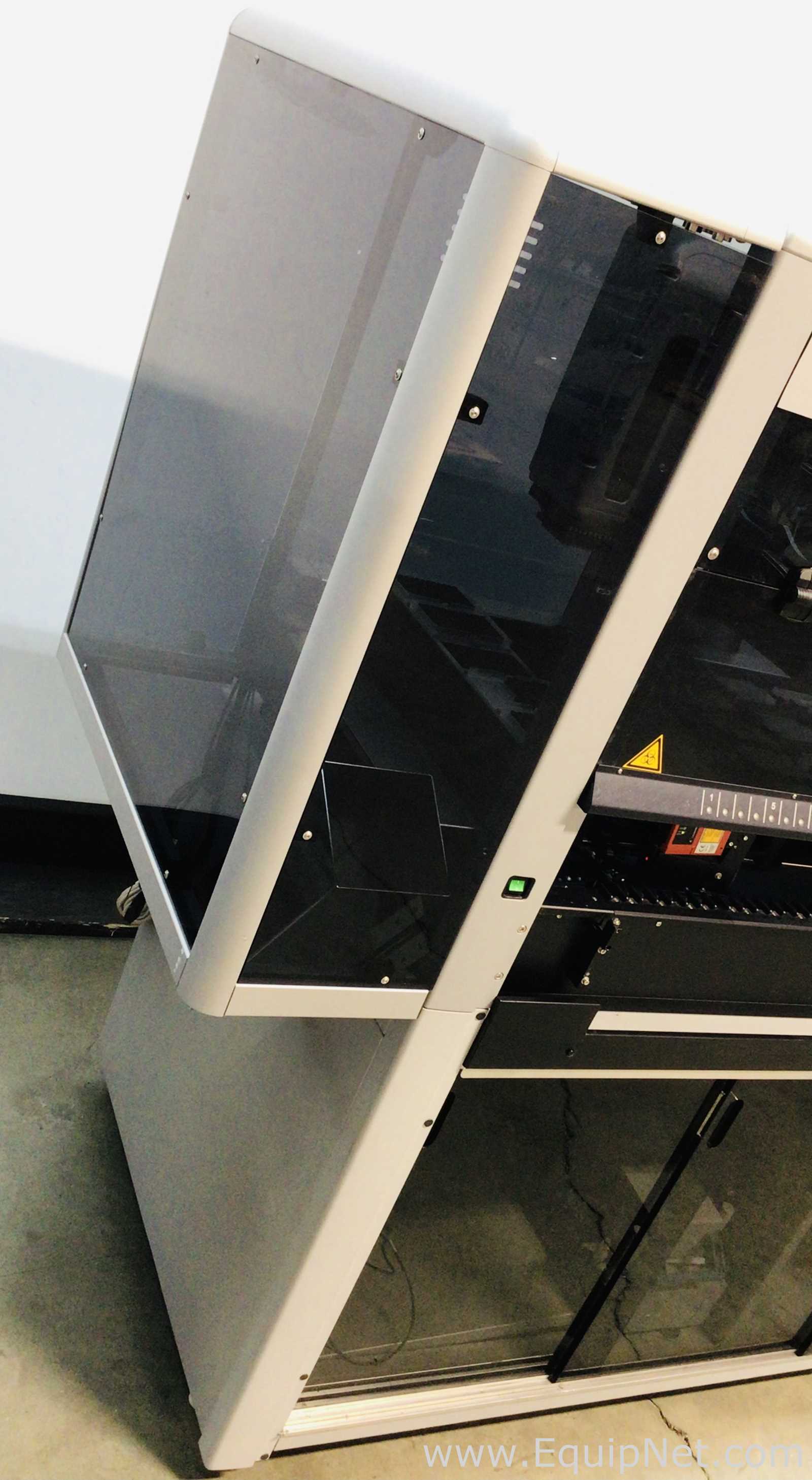 Hamilton Microlab Star Liquid Handler With Components
