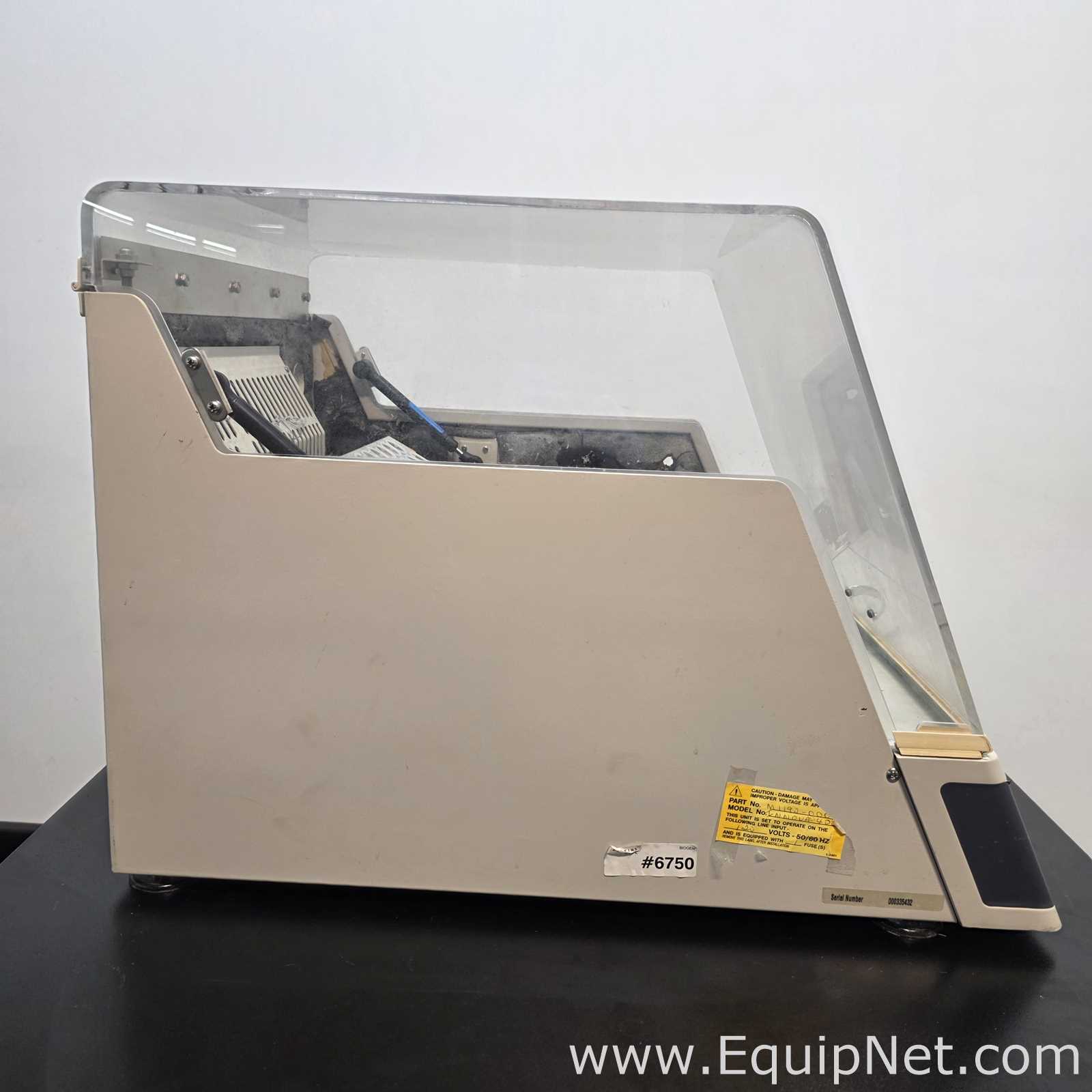 New Brunswick Scientific Innova 4000 incubator Shaker