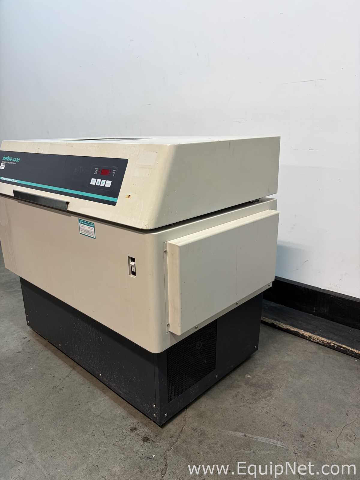 New Brunswick INNOVA 4330 Refrigerated Incubator Shaker