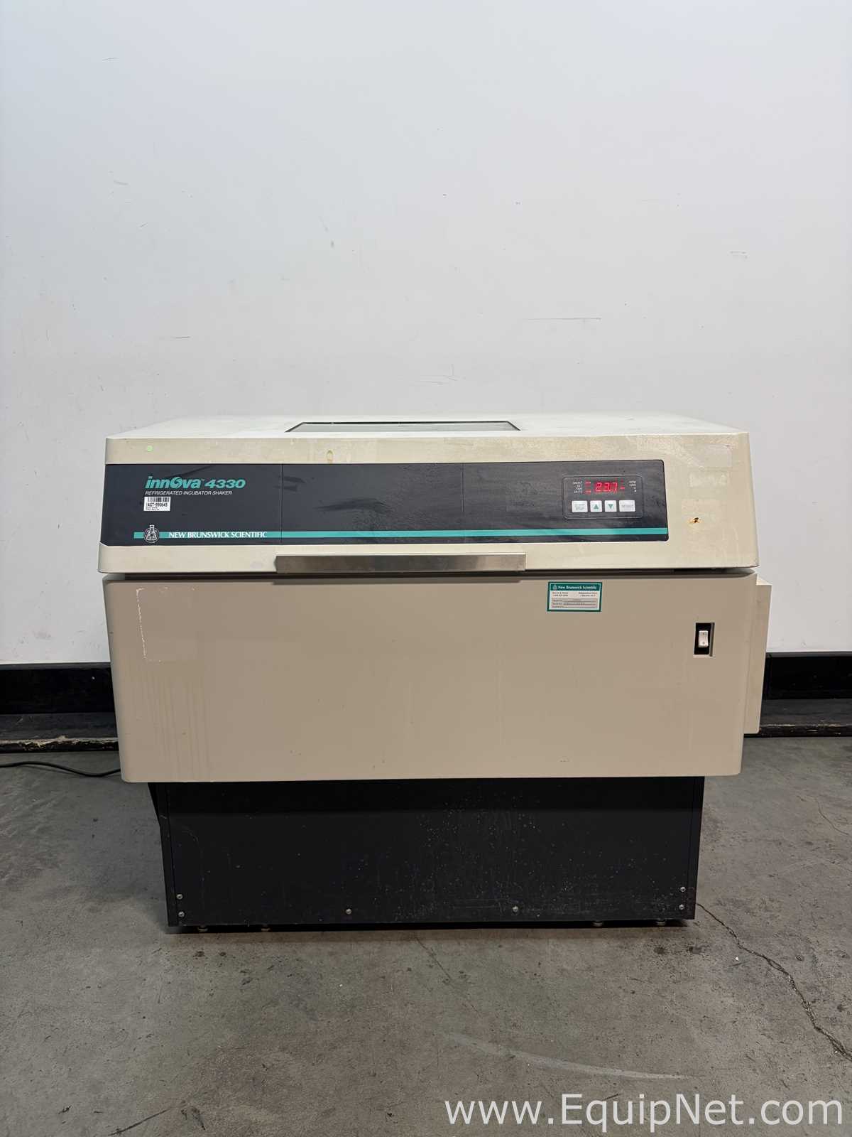 New Brunswick INNOVA 4330 Refrigerated Incubator Shaker