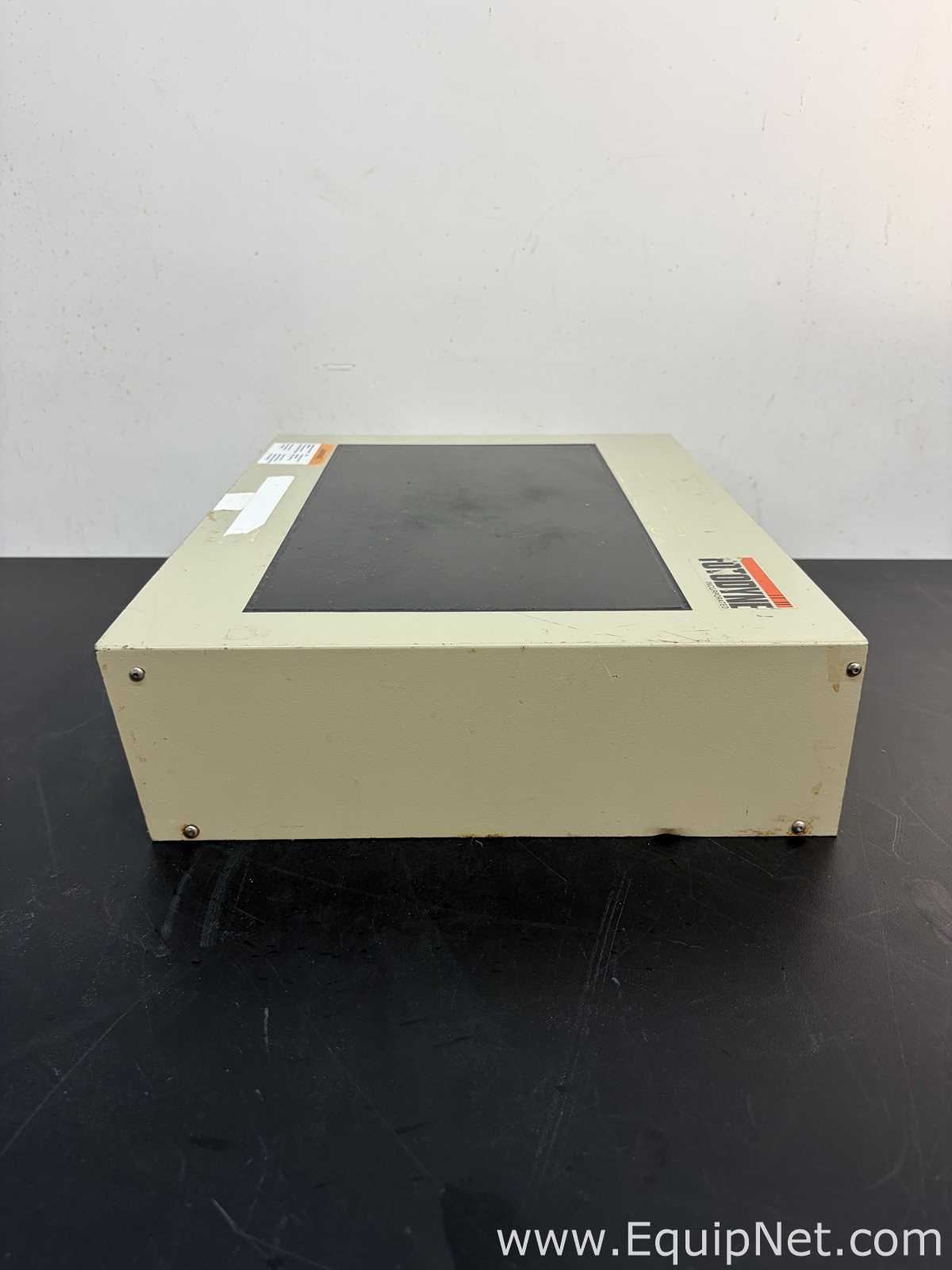 Lote de 3 Fuente de Iluminación- Forense Various 
