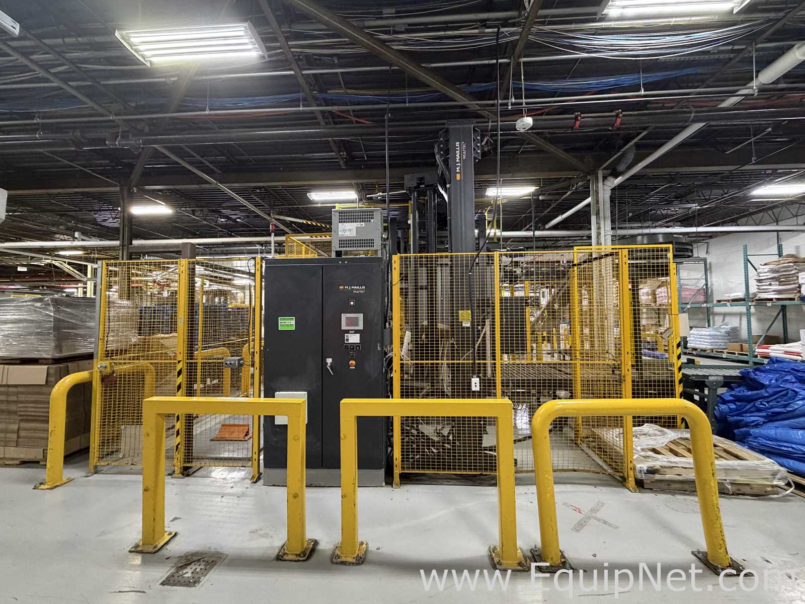 Dual Columbia HL 2000 Palletizers with Wulftec Pallet Wrapper and Ryson Spiral Case Conveyor