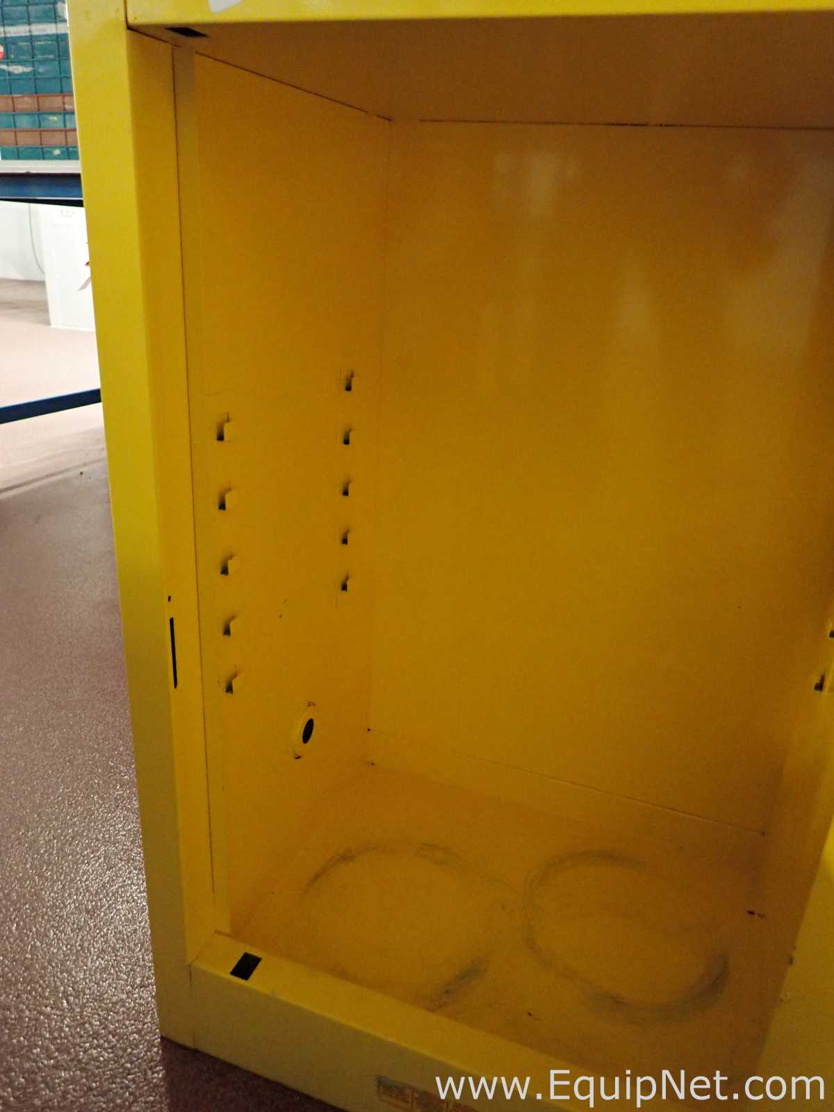 Gabinete de Almacenamiento de Inflamables JustRite Requisitos de aire 12 GALS.  12 Galones