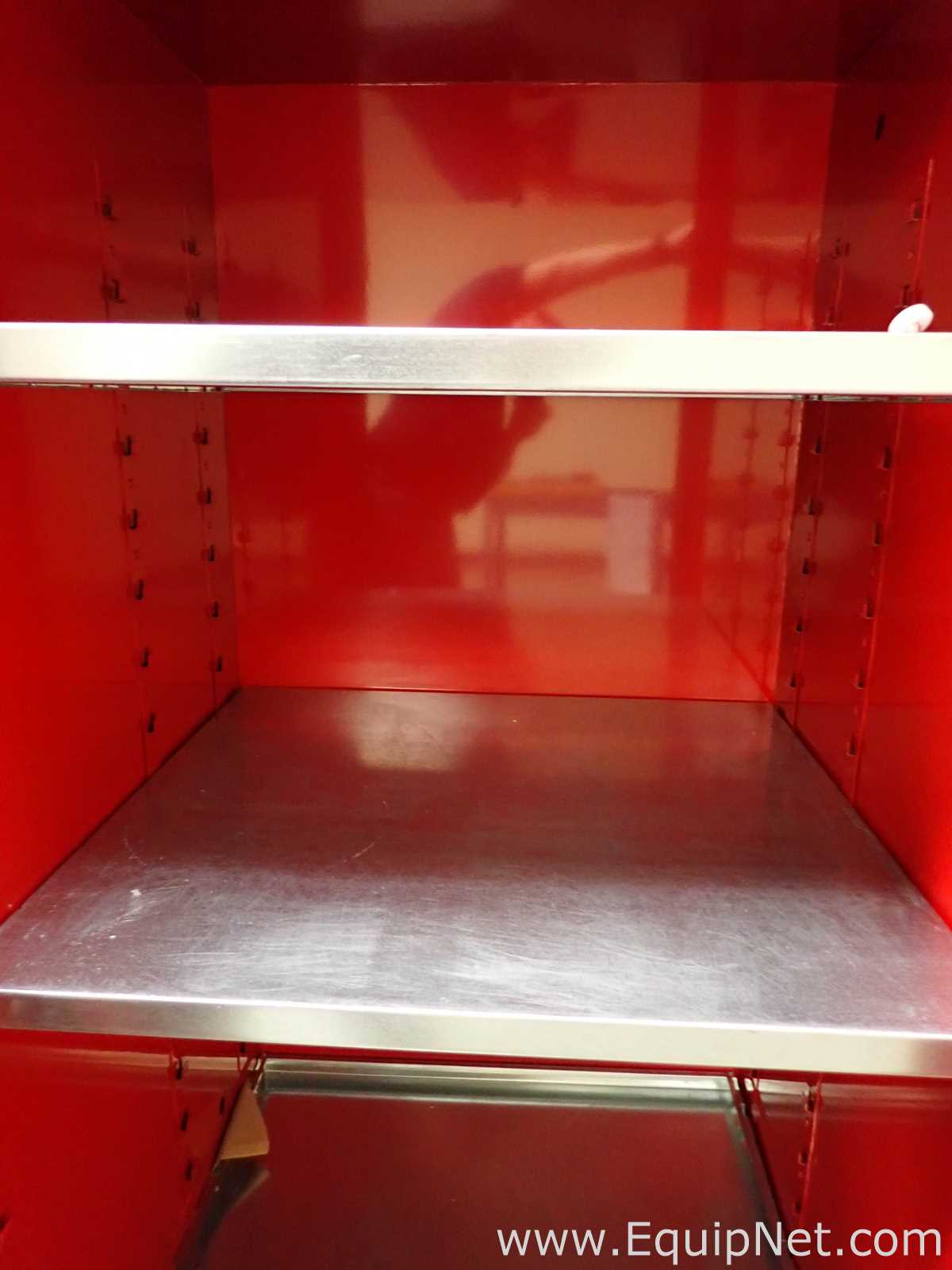 Gabinete de Almacenamiento de Inflamables JustRite Requisitos de aire 96 GALS.  96 Galones