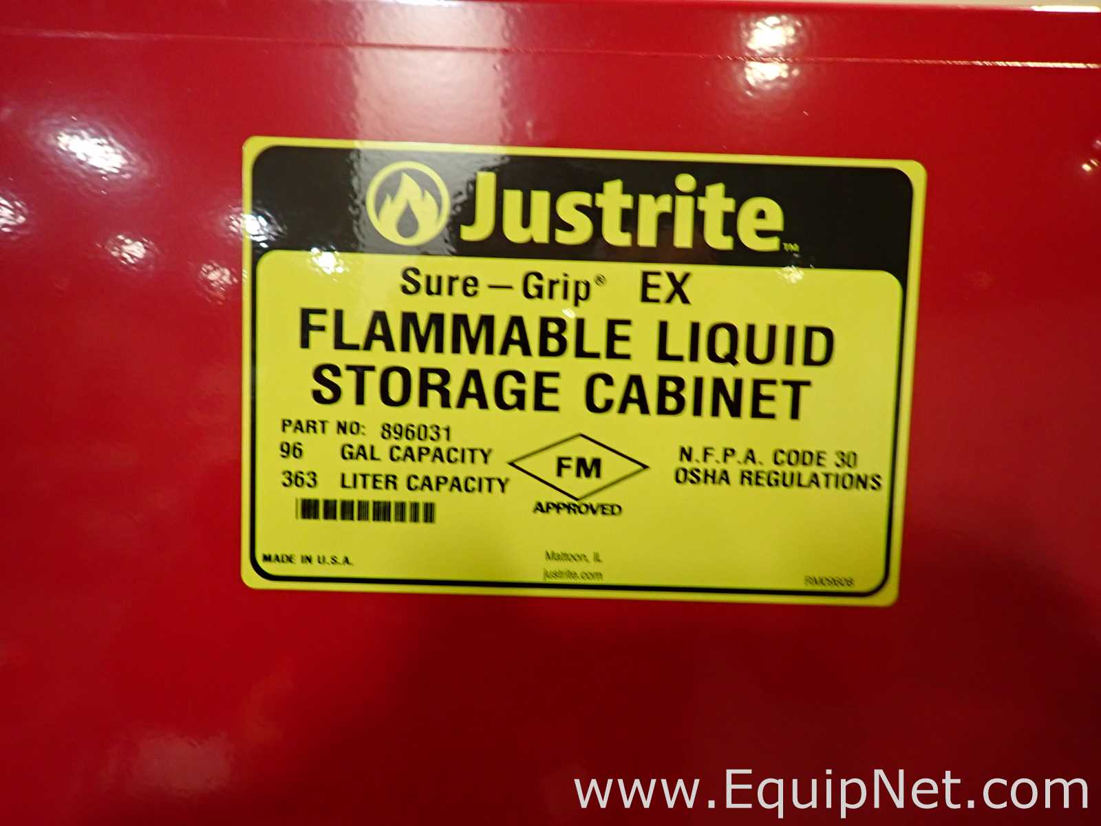 Lote de 2 Gabinetes de Almacenamiento de Inflamables JustRite Requisitos de aire 96 GALS.  96 Galones
